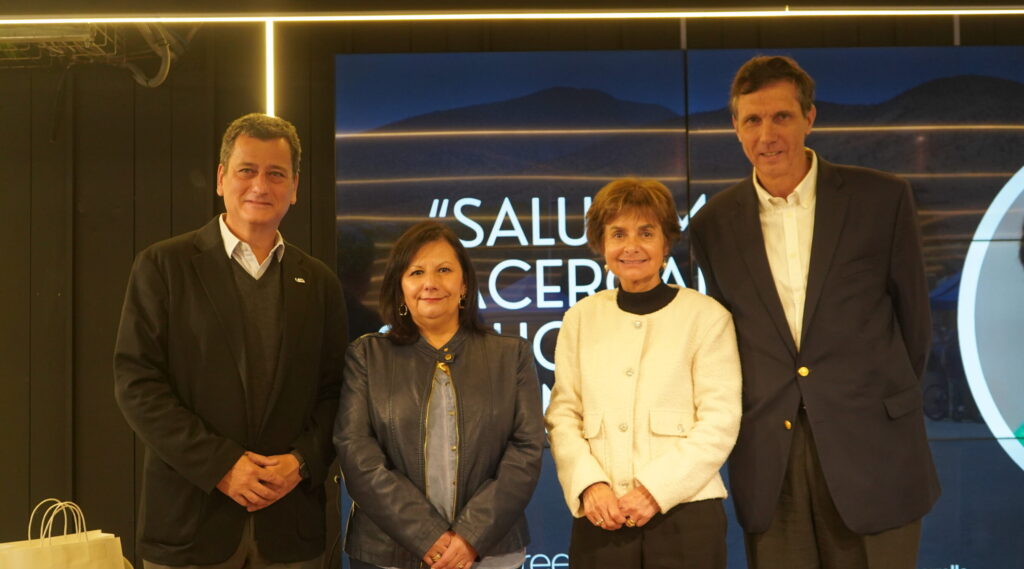 On Street y Universidad del Desarrollo organizaron Seminario “Persona, Salud y Ciudad: Acercando los servicios a la comunidad